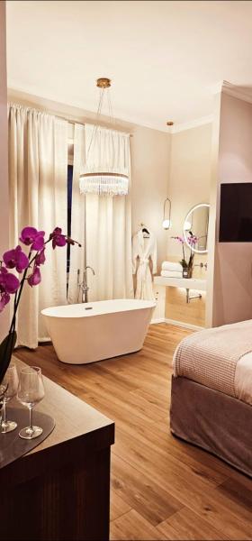 STOA ROME Boutique Suites